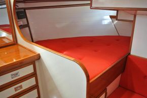Aft cabin berth
