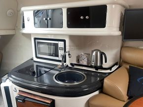 Monterey 265 CR  - Galley