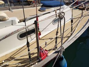 Offshore Yawl 32  - Side Deck
