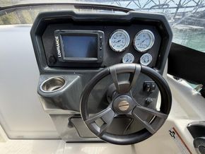 Quicksilver 505 Cabin Active  - Helm