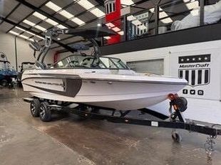 2015 Ski Nautique 210 super air