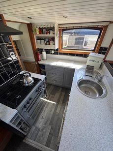 Gypsy Rose 2012 Branson Dutch Barge, 55ft x 12ft 6