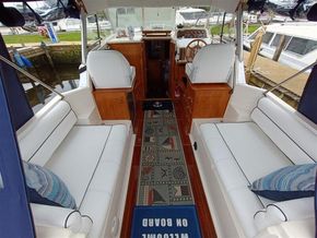 Marex 277 Consul Galley down arrangement  - Cockpit