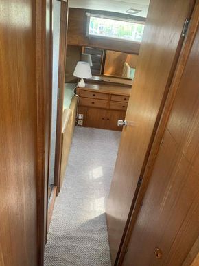 Through to aft cabin