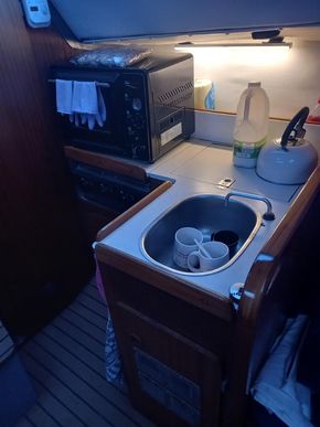 jeanneau fantasia cooker sailboat