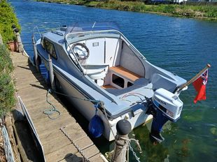 Shetland 2-berth cabin cruiser