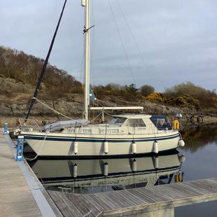 LM30 Pilothouse Yacht (Masthead Sloop)