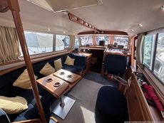 2001 Aquastar 38