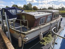 1975 Classic Motor Cruiser 