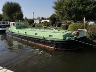 Historic/Restored Liveaboard Barge