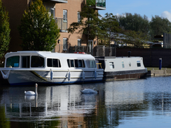 Immaculate renovated Horizon 35