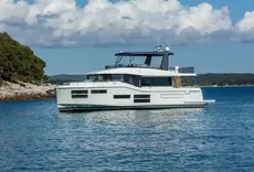 2023 Beneteau Grand Trawler  62