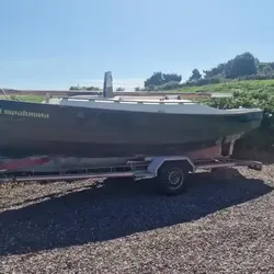 2002 cape yachts cutter 19