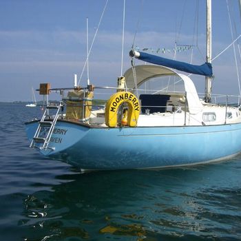 CONTESSA 32 great cruising yacht, 2024 survey £25000