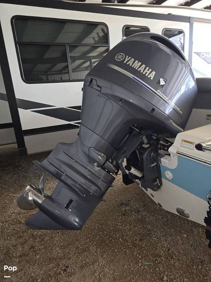 2021 Nauticstar 2102 legacy