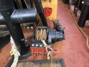towing winch