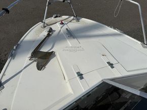 Birchwood 25 Executive  - Foredeck