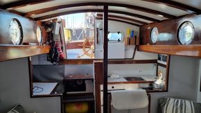 Looking Aft into cabin from Forpeak passageway