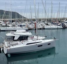 2022 Beneteau Oceanis 34.1