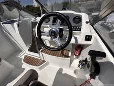 2017 Jeanneau Cap Camarat 6.5 DC