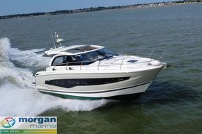 Jeanneau Leader 40 - action