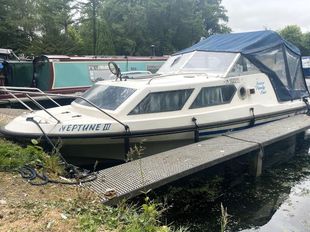 Neptune III-19ft 6ins 1994 Shetland 4 berth GRP motor cruiser.