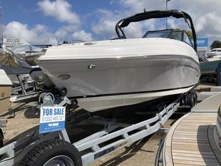 2019 Rinker Q7 Bow Rider