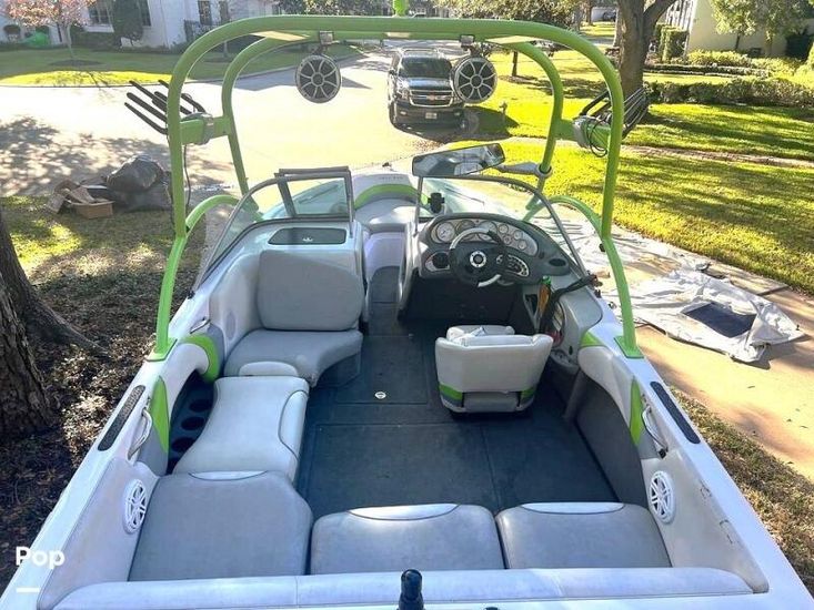 2004 Correct Craft super air nautique 210