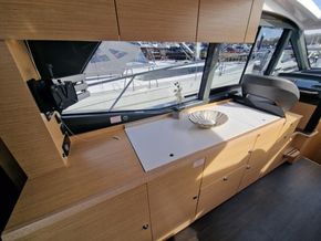 2025 Bavaria R40 Coupe 8
