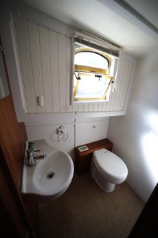 Delta Marine Luxemotor