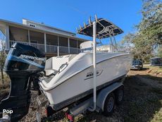 2004 Boston Whaler 240 Outrage