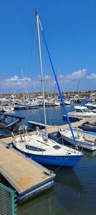 Stirling matador 23 feet coastel cruiser