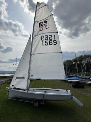 rs 200 sailboat for sale