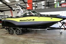 2021 Mastercraft XT22 Surf Wake Boat