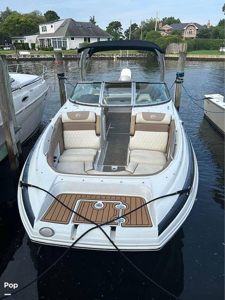 2021 Crownline e280 xs