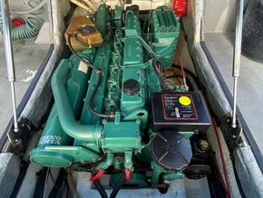 Hardy Fast Fisher 24  - Engine