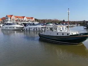 1985 Linssen Sturdy