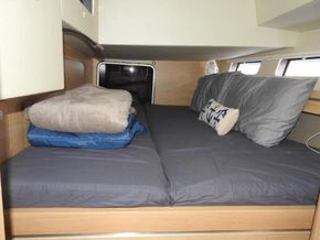 Aft cabin 2