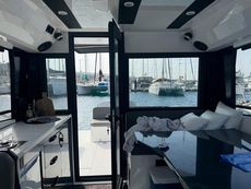 Custom-Built 31ft Motorboat