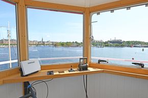 Steering from the tower