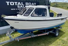 ORKNEY 452 &mdash; MERCURY 30HP FOUR-STROKE &mdash; SBS ROLLER TRAILER