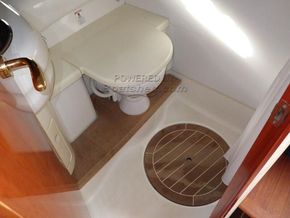 Cranchi 41 Endurance Motor yacht - Heads