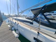 2022 Jeanneau Sun Odyssey 490