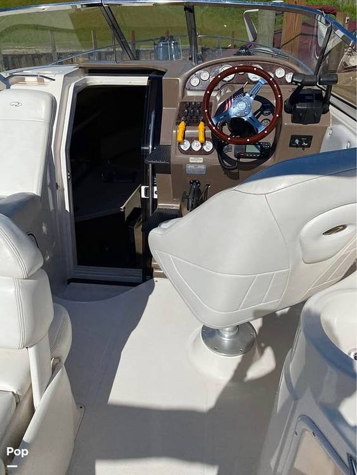 2006 Regal 2765 commodore