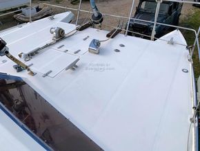 Prout Quest 33 Aft cabins - Foredeck