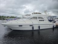 Sealine F33
