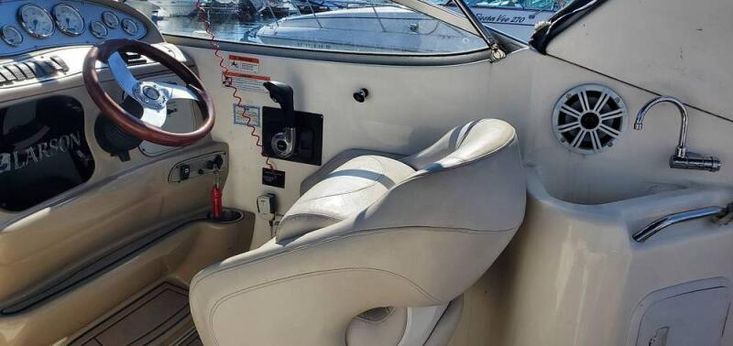 2007 Larson 260 cabrio