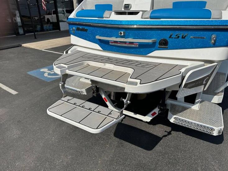 2019 Malibu wakesetter 25 lsv