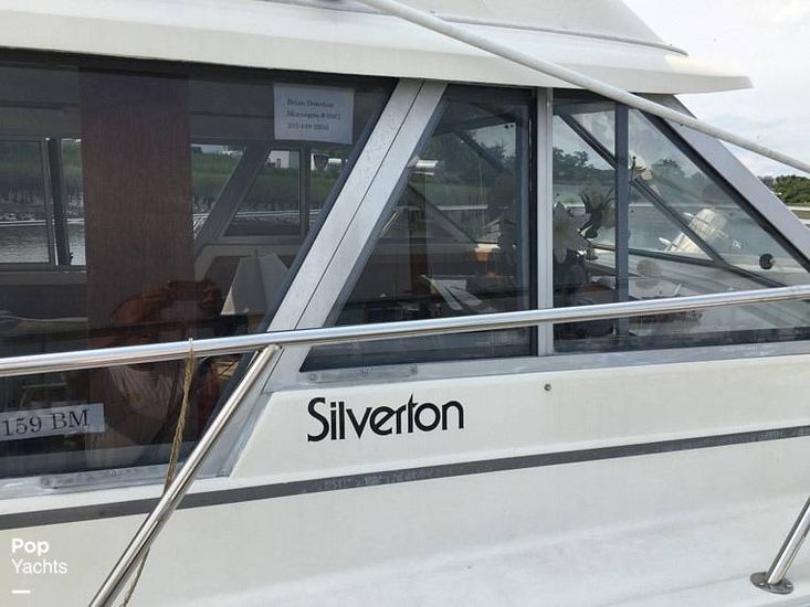 1986 Silverton 34 convertible