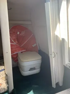 2001 Sea Ray 225 Weekender